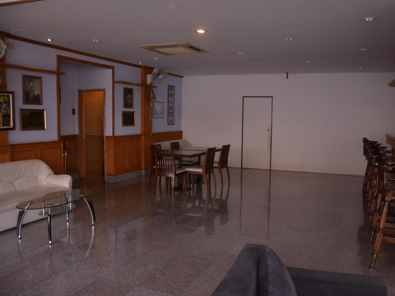 Seven Oaks Inn Jomtien Beach Exterior photo
